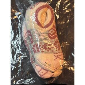 Magellan Women’s Medium Pink Nordic Patchwork Slippers NWTs